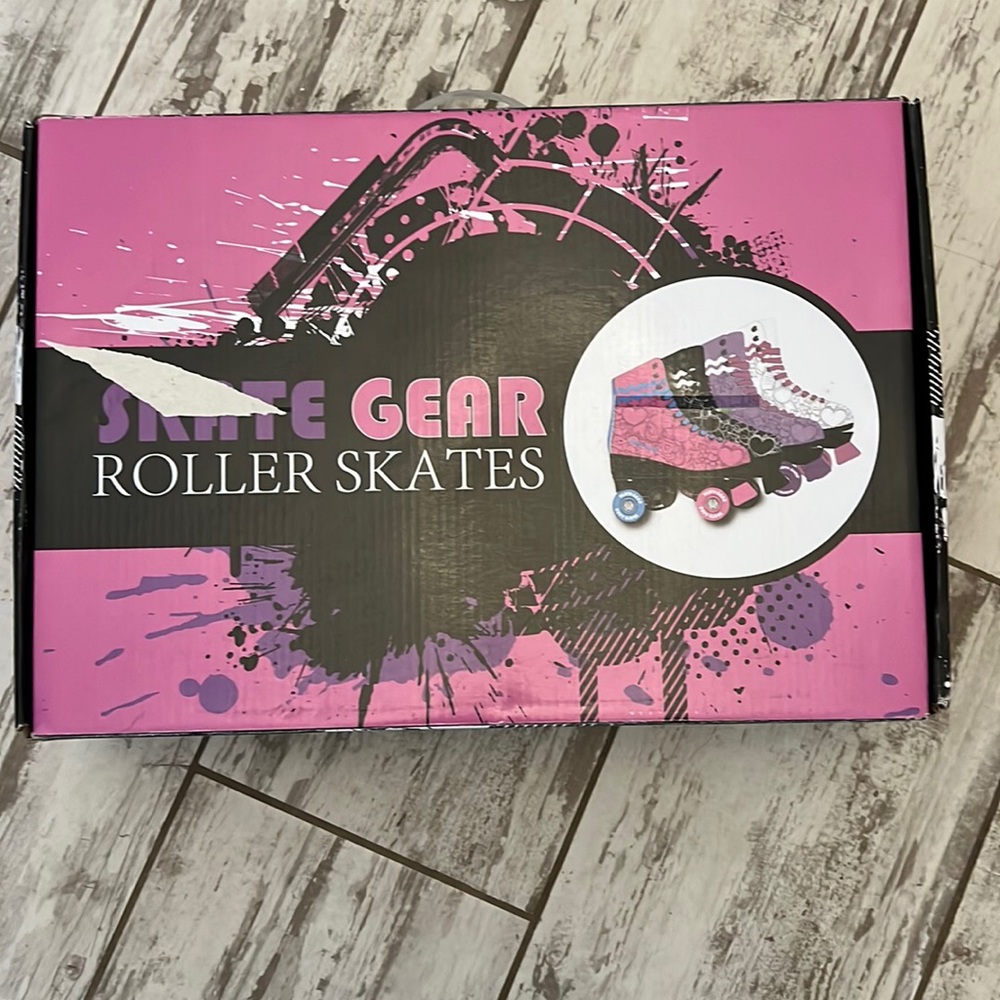 Skate Gear purple roller skates